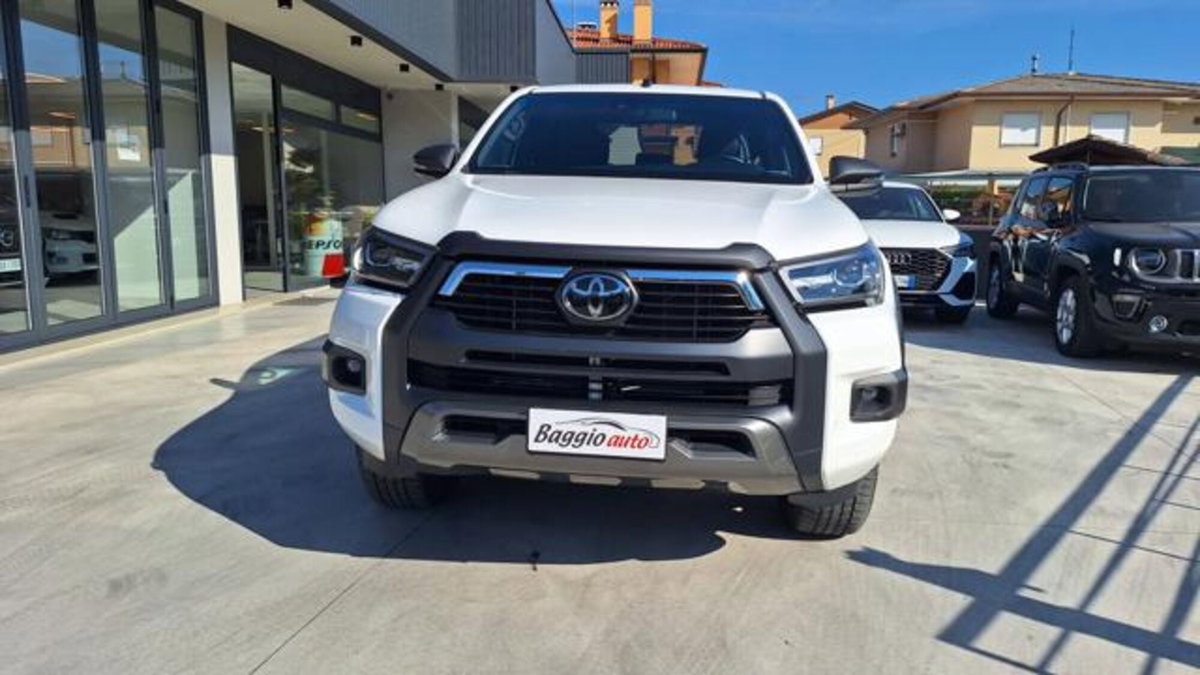 Toyota Hilux 2.8 D A/T 4WD porte Double Cab Invincible (13)