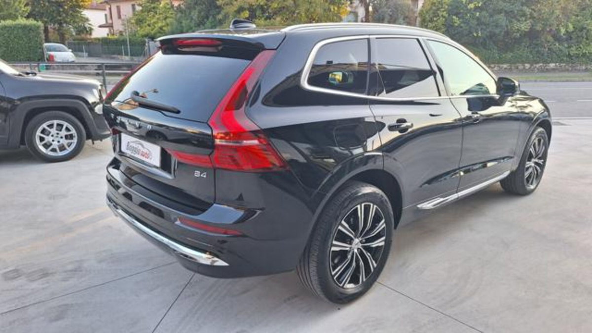 Volvo XC60 B4 (d) AWD automatico Core N1 (13)