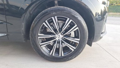 Volvo XC60 B4 (d) AWD automatico Core N1 (17)
