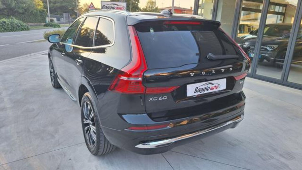 Volvo XC60 B4 (d) AWD automatico Core N1 (7)