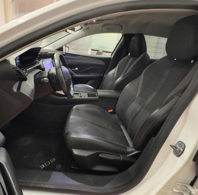 Peugeot 308 BlueHDi 130 S&S EAT8 Allure Pack (8)