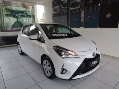 Toyota Yaris Cross 1.5 Hybrid 5p. E-CVT Premiere usata