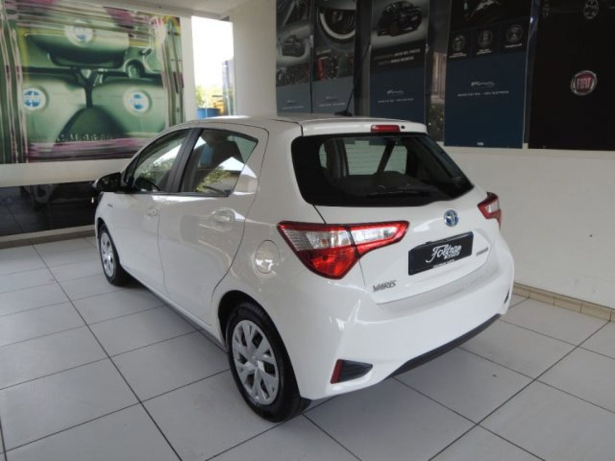 Toyota Yaris Cross 1.5 Hybrid 5p. E-CVT Premiere (4)