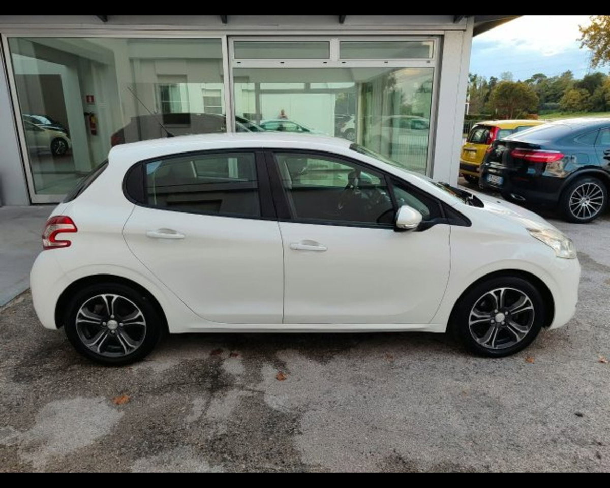 Peugeot 208 82 5 porte Active (3)