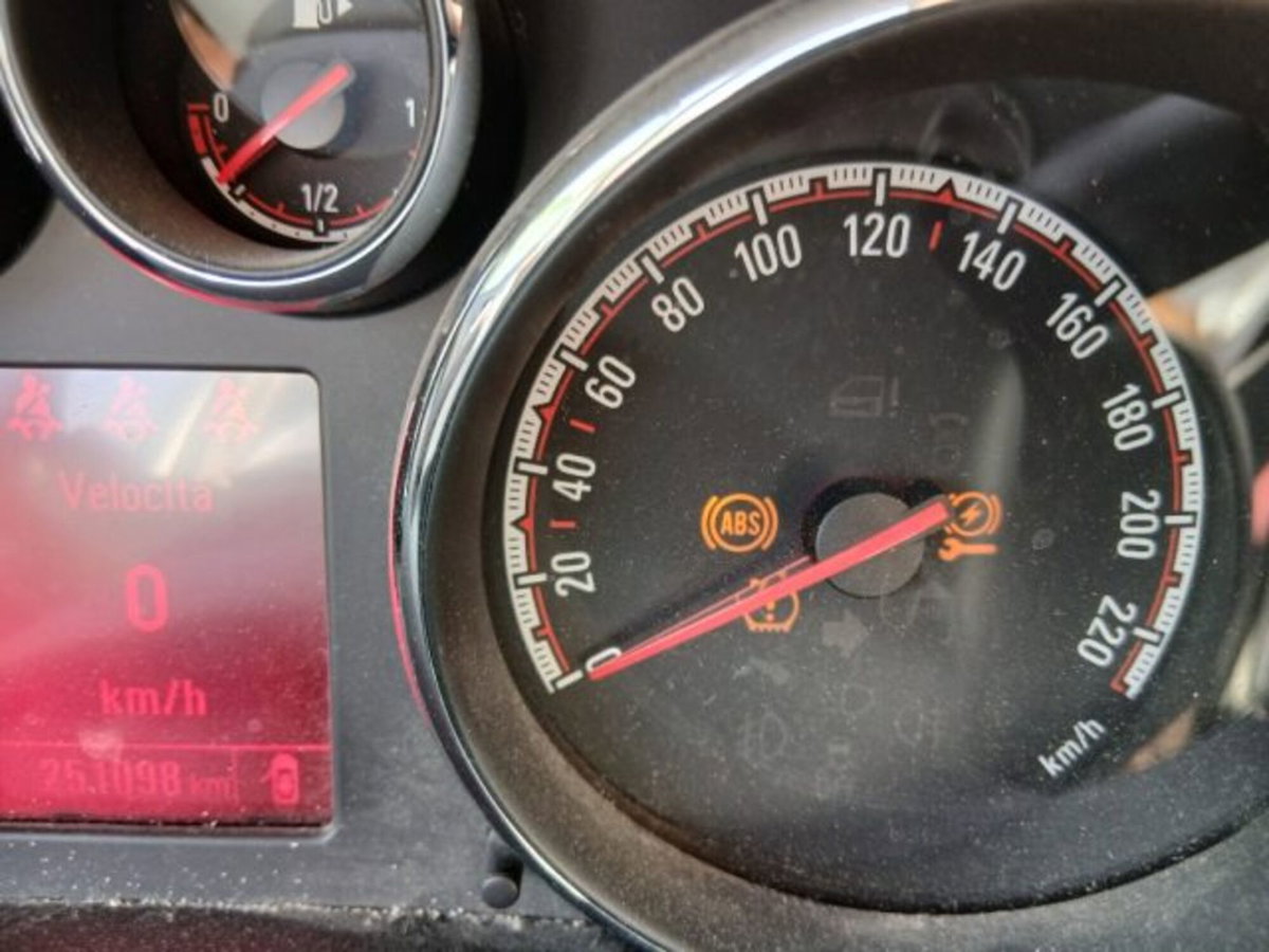 Opel Meriva 1.4 Turbo 120CV GPL Tech Elective (19)