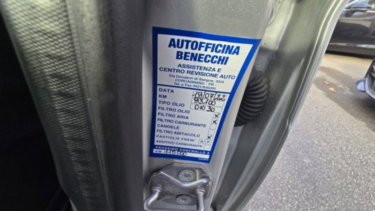 Ford Fiesta 1.5 TDCi 75CV 5 porte (16)
