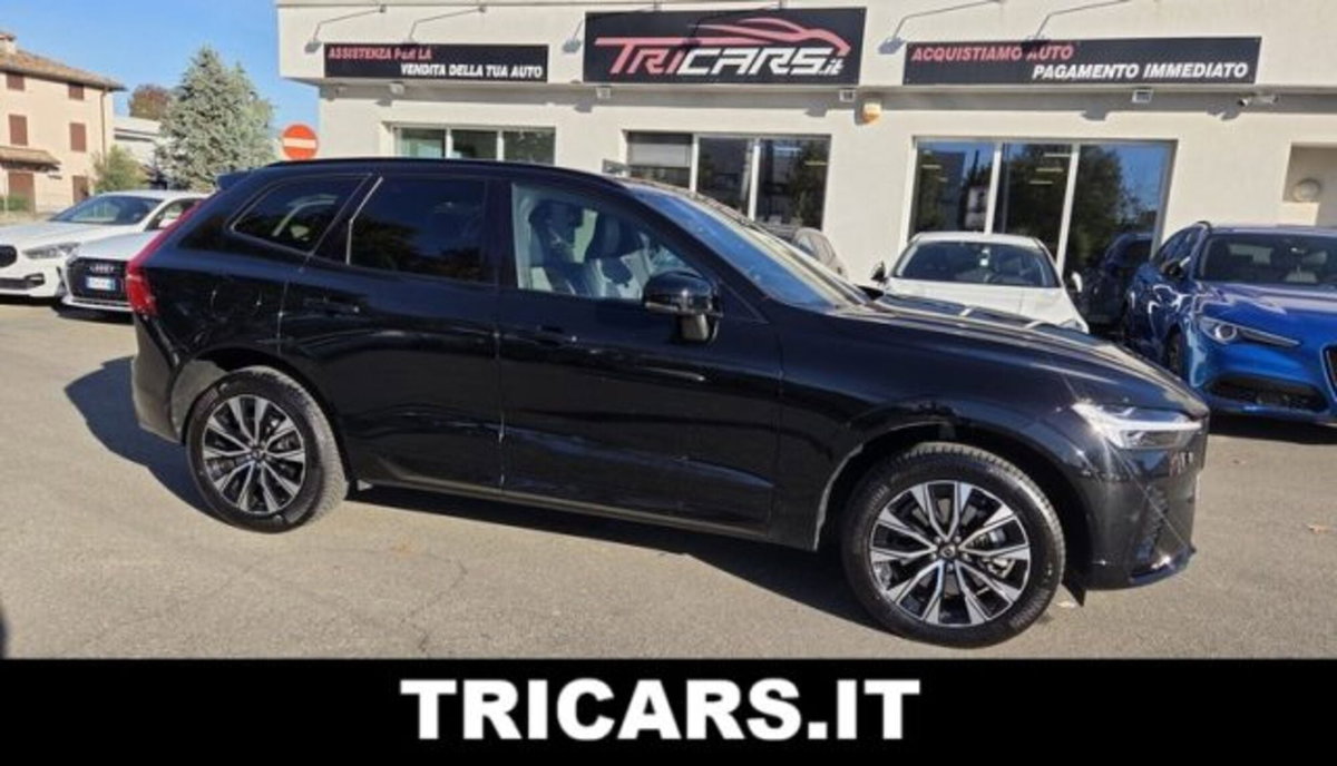 Volvo XC60 B4 automatico Plus Dark