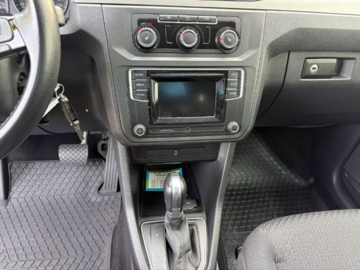 Volkswagen Caddy 1.4 TGI DSG Comfortline (11)