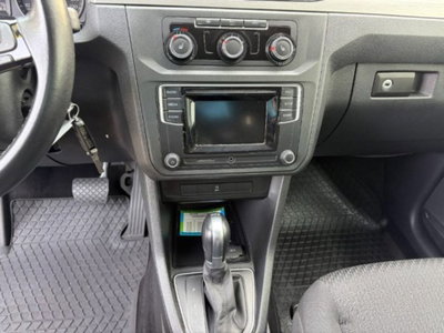 Volkswagen Caddy 1.4 TGI DSG Comfortline (11)