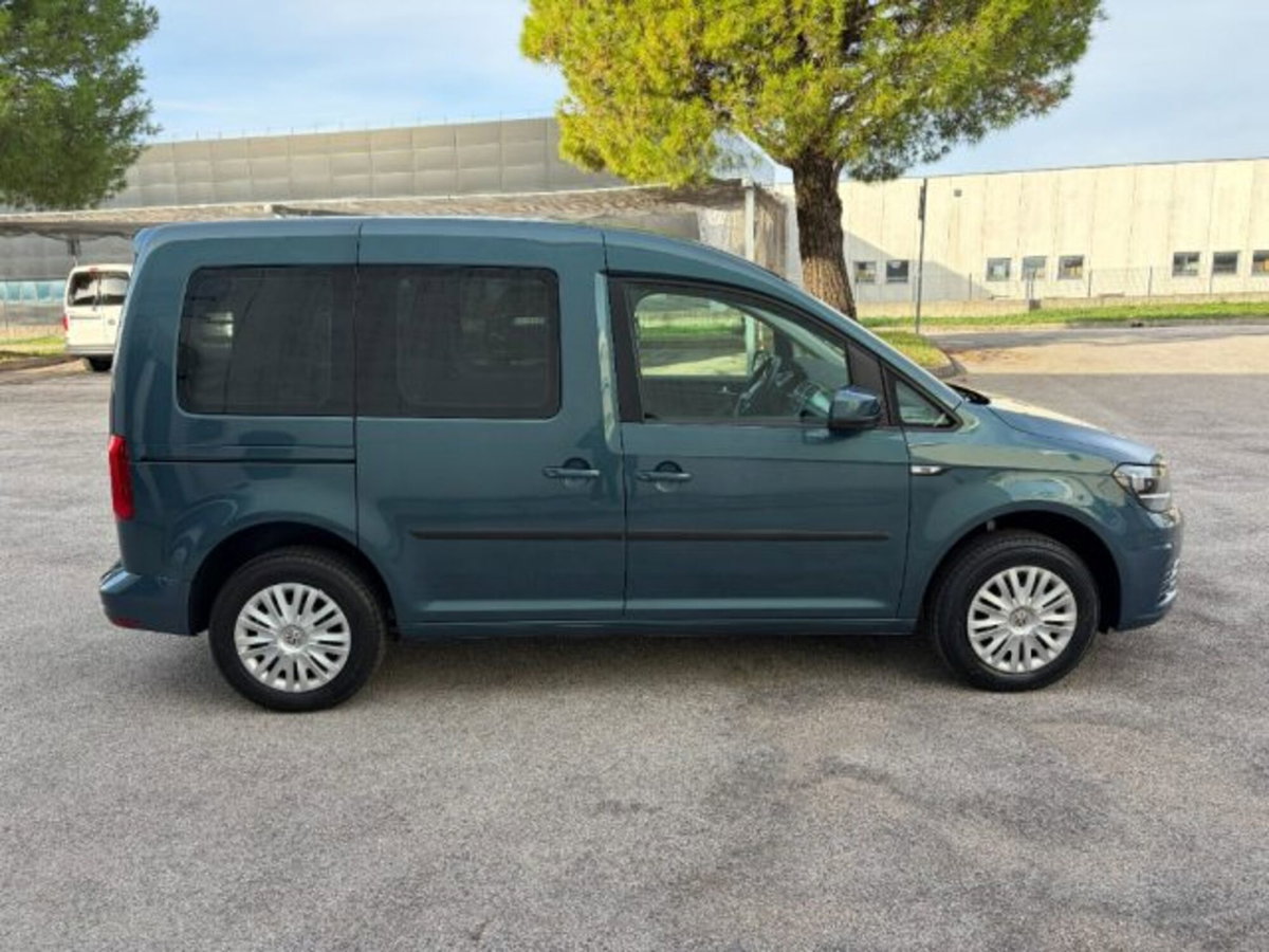 Volkswagen Caddy 1.4 TGI DSG Comfortline (4)