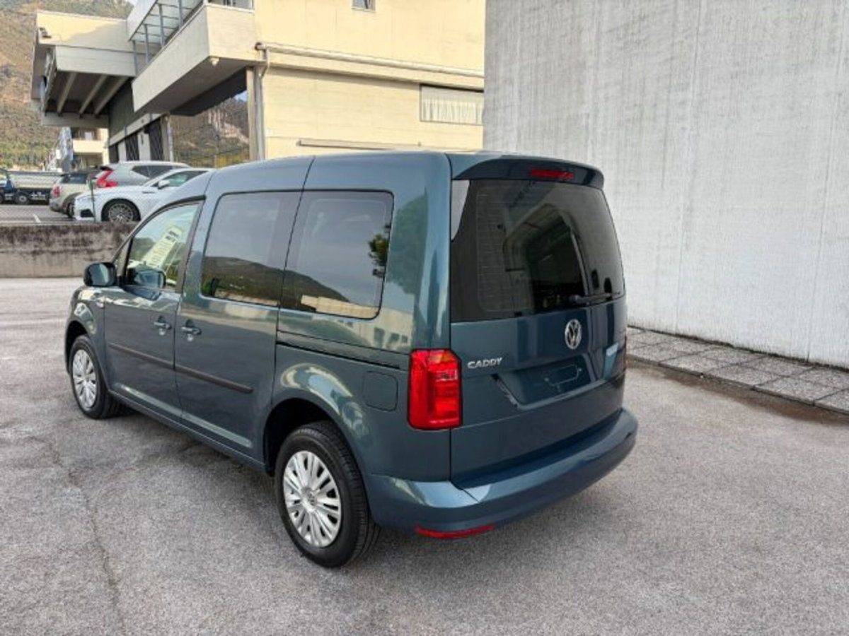 Volkswagen Caddy 1.4 TGI DSG Comfortline (7)