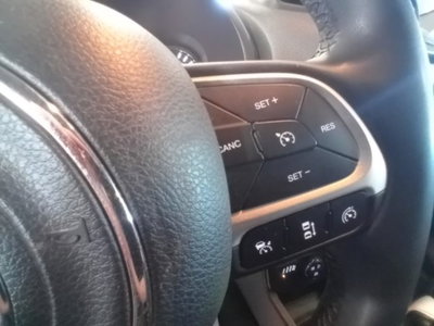 Jeep Renegade 1.3 T4 190CV PHEV 4xe AT6 Limited (10)