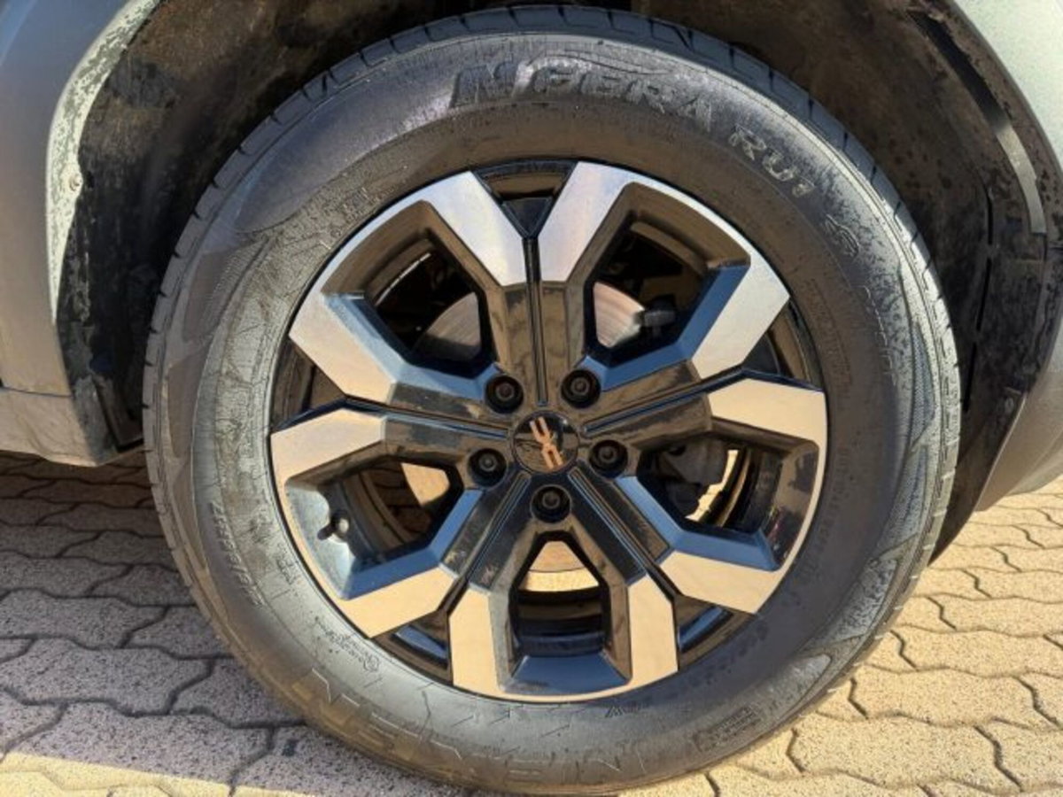 Dacia Duster 1.2 mild hybrid Extreme 4x4 130cv (18)