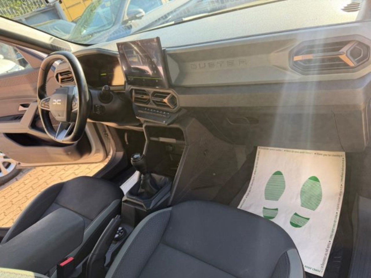 Dacia Duster 1.2 mild hybrid Extreme 4x4 130cv (19)