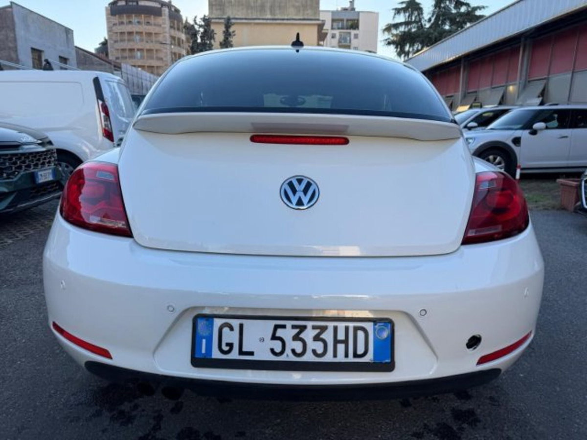 Volkswagen Maggiolino 2.0 TSI DSG Sport (2)
