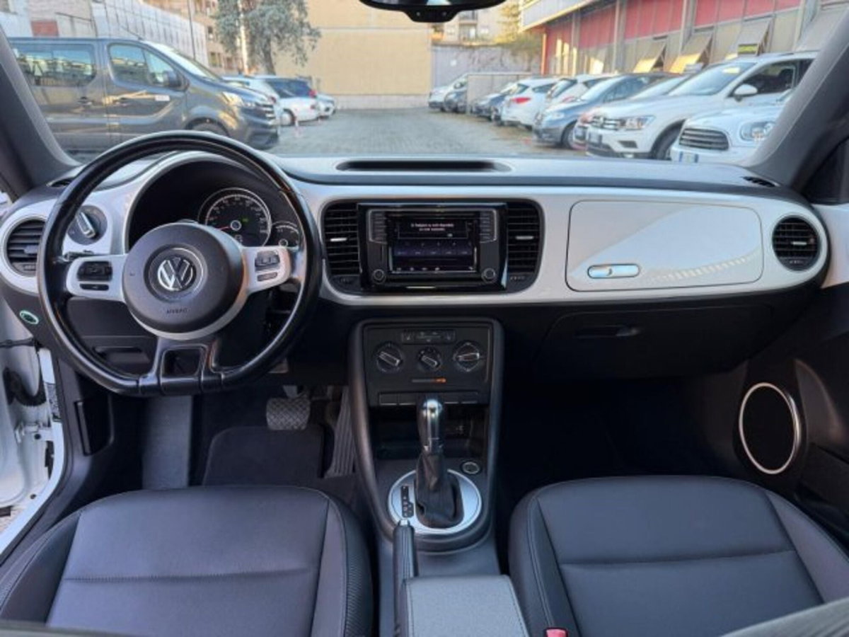 Volkswagen Maggiolino 2.0 TSI DSG Sport (9)