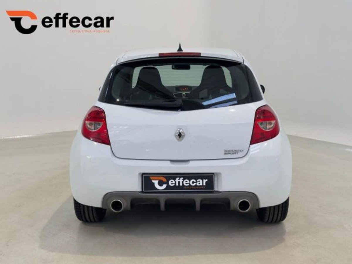 Renault Clio 2.0 16V 203CV 3 porte RS (5)