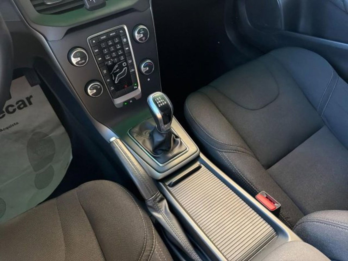 Volvo V40 D2 Kinetic N1 (11)