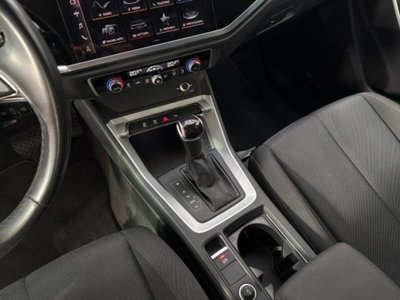 Audi Q3 35 TDI quattro S tronic Business (11)
