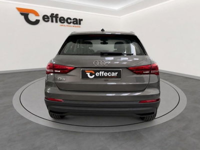 Audi Q3 35 TDI quattro S tronic Business (5)