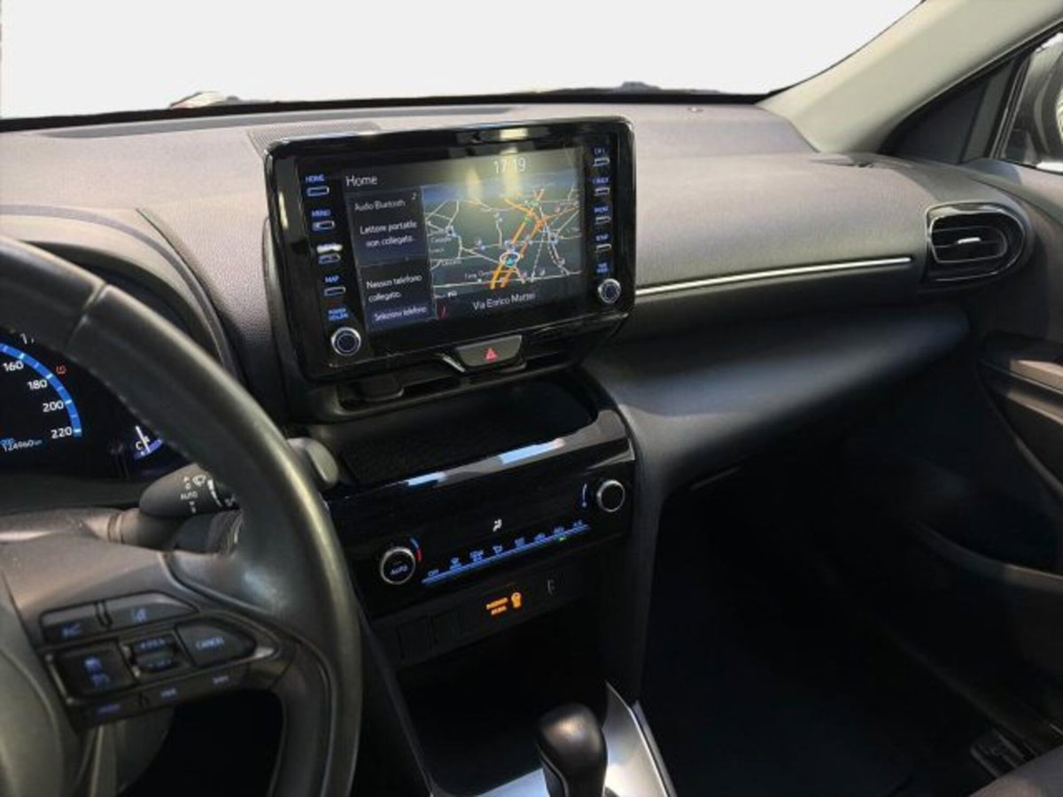 Toyota Yaris Cross 1.5h GR Sport Black Sky fwd 116cv e-cvt (10)