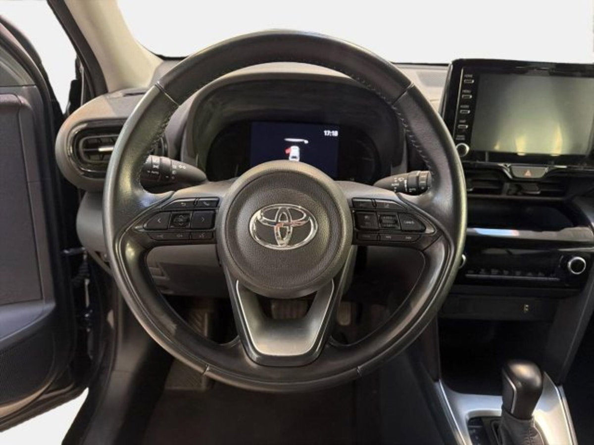 Toyota Yaris Cross 1.5h GR Sport Black Sky fwd 116cv e-cvt (8)
