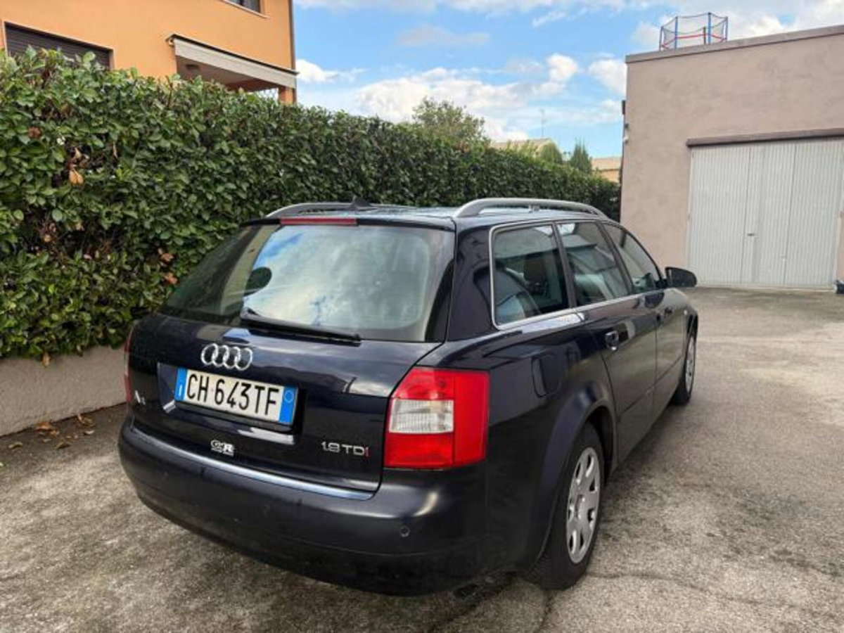 Audi A4 Avant 1.9 TDI/130 CV cat (4)