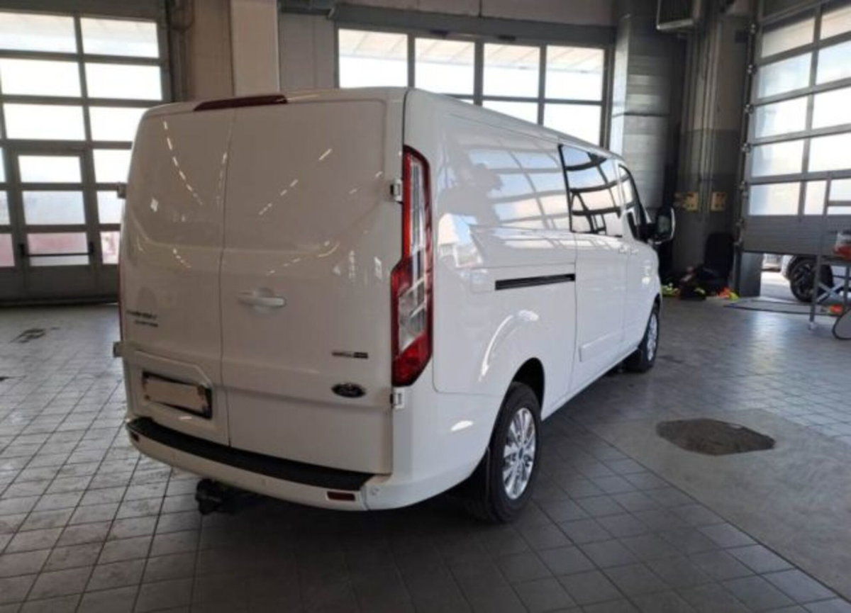 Ford Transit Custom Furgone 320 2.0 EcoBlue 130 PL-DC Furgone Titanium (4)
