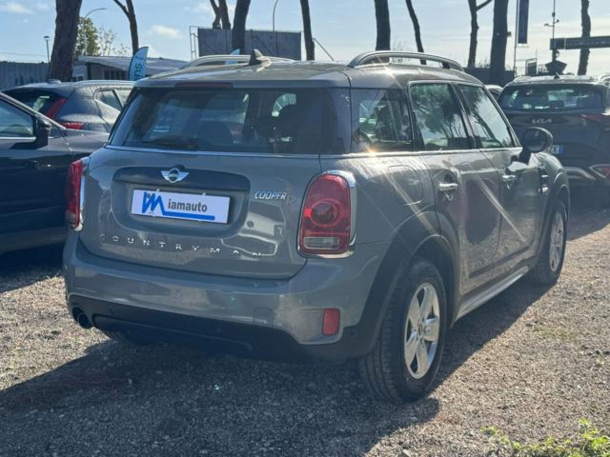 MINI Mini Countryman 2.0 Cooper D Essential Countryman (2)