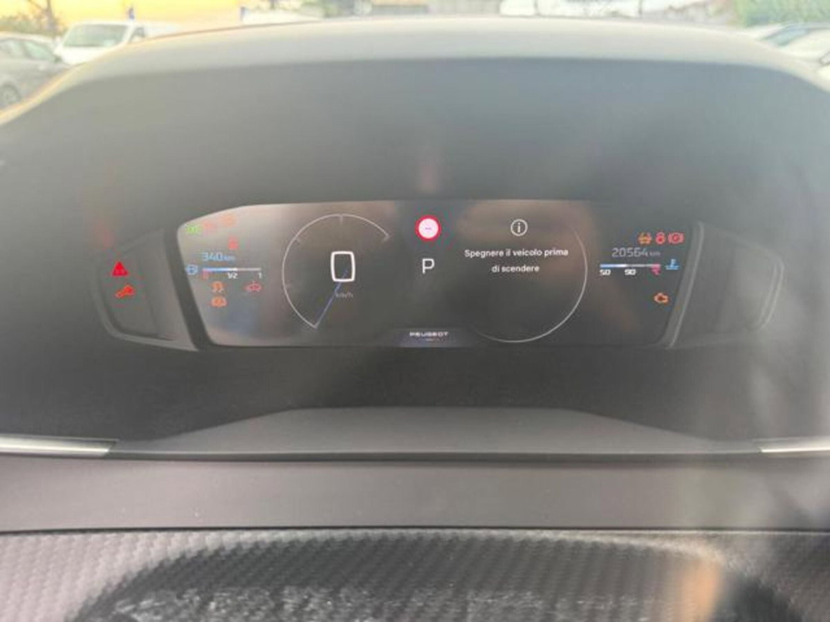Peugeot 208 50 kWh Allure (4)