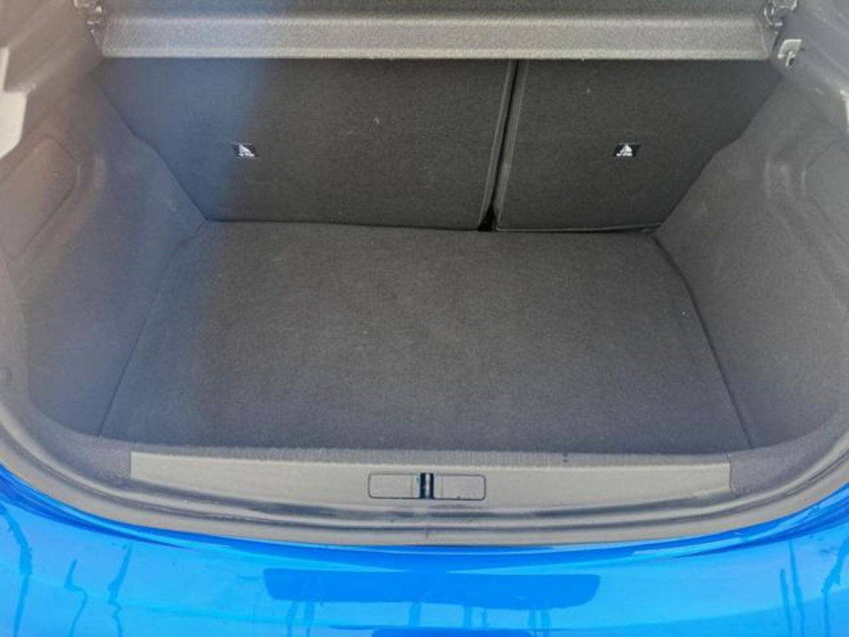 Peugeot 208 50 kWh Allure (14)