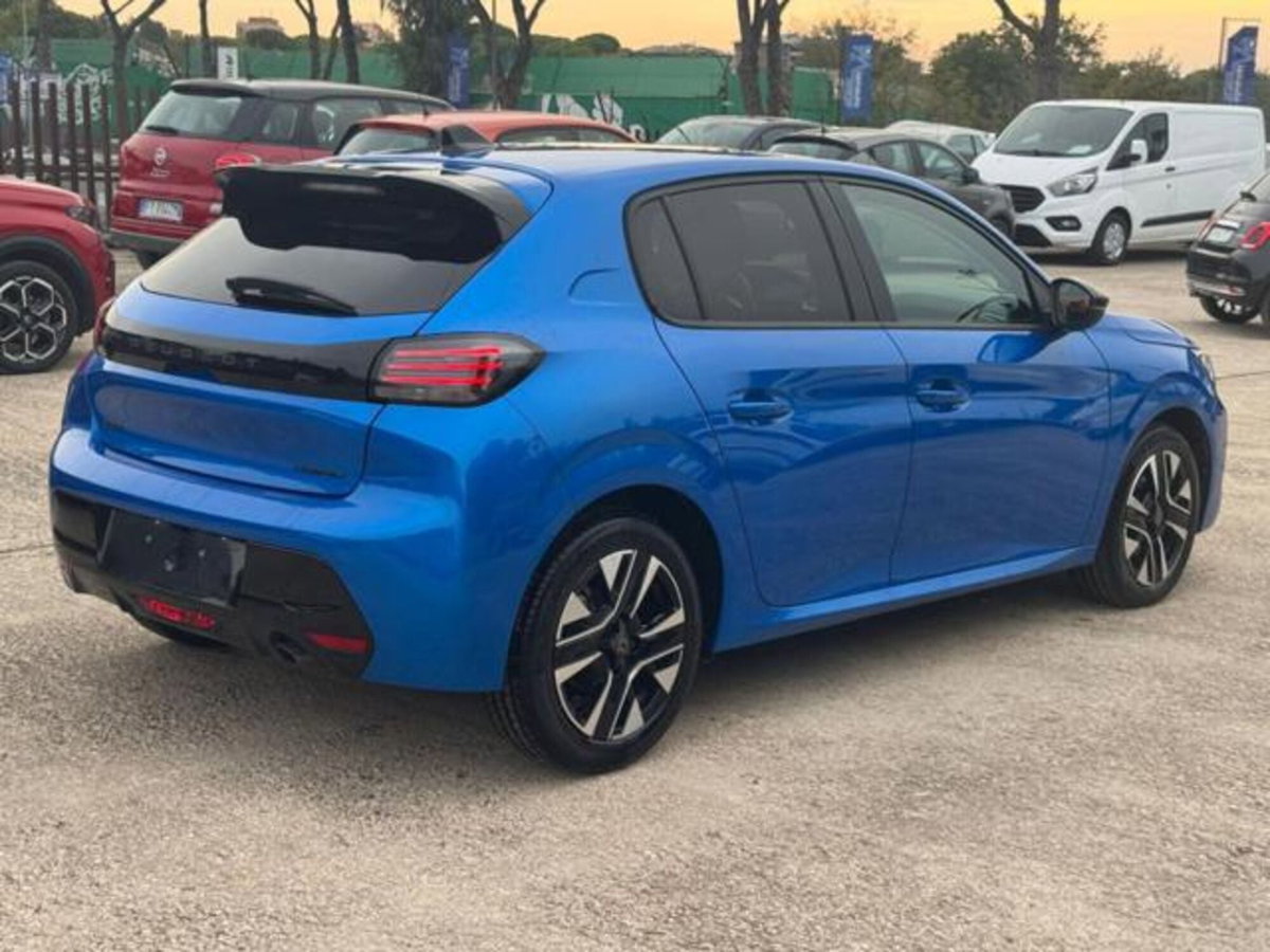 Peugeot 208 50 kWh Allure (2)