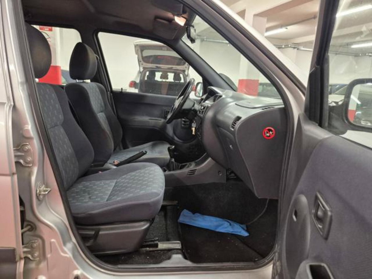 Daihatsu Terios 1.3i 16V cat 4WD SX (11)