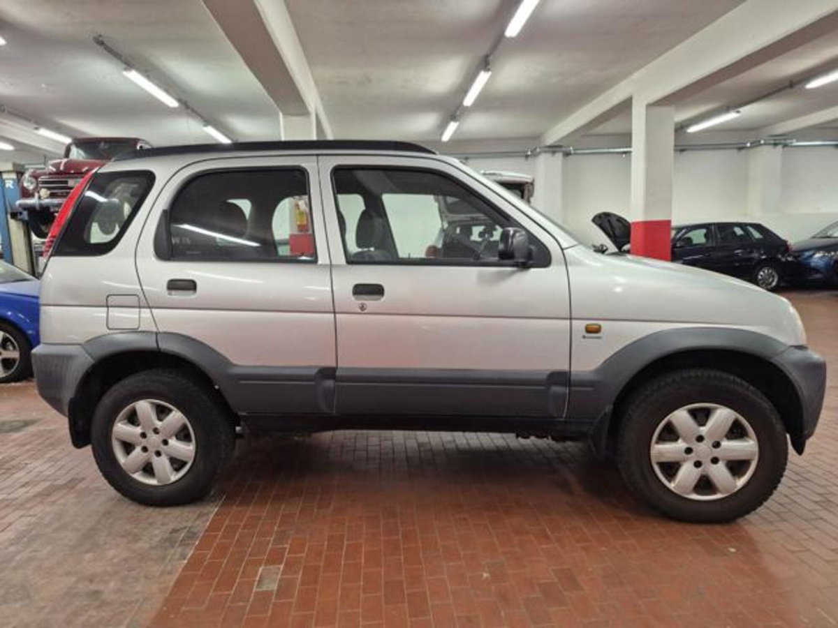 Daihatsu Terios 1.3i 16V cat 4WD SX (5)