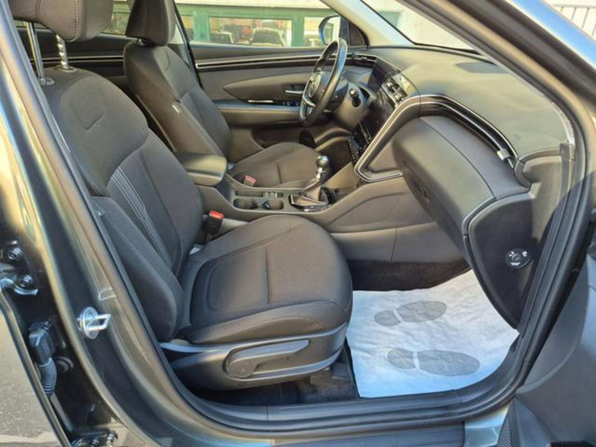 Hyundai Tucson 1.6 crdi 48V Xline 2wd imt (15)