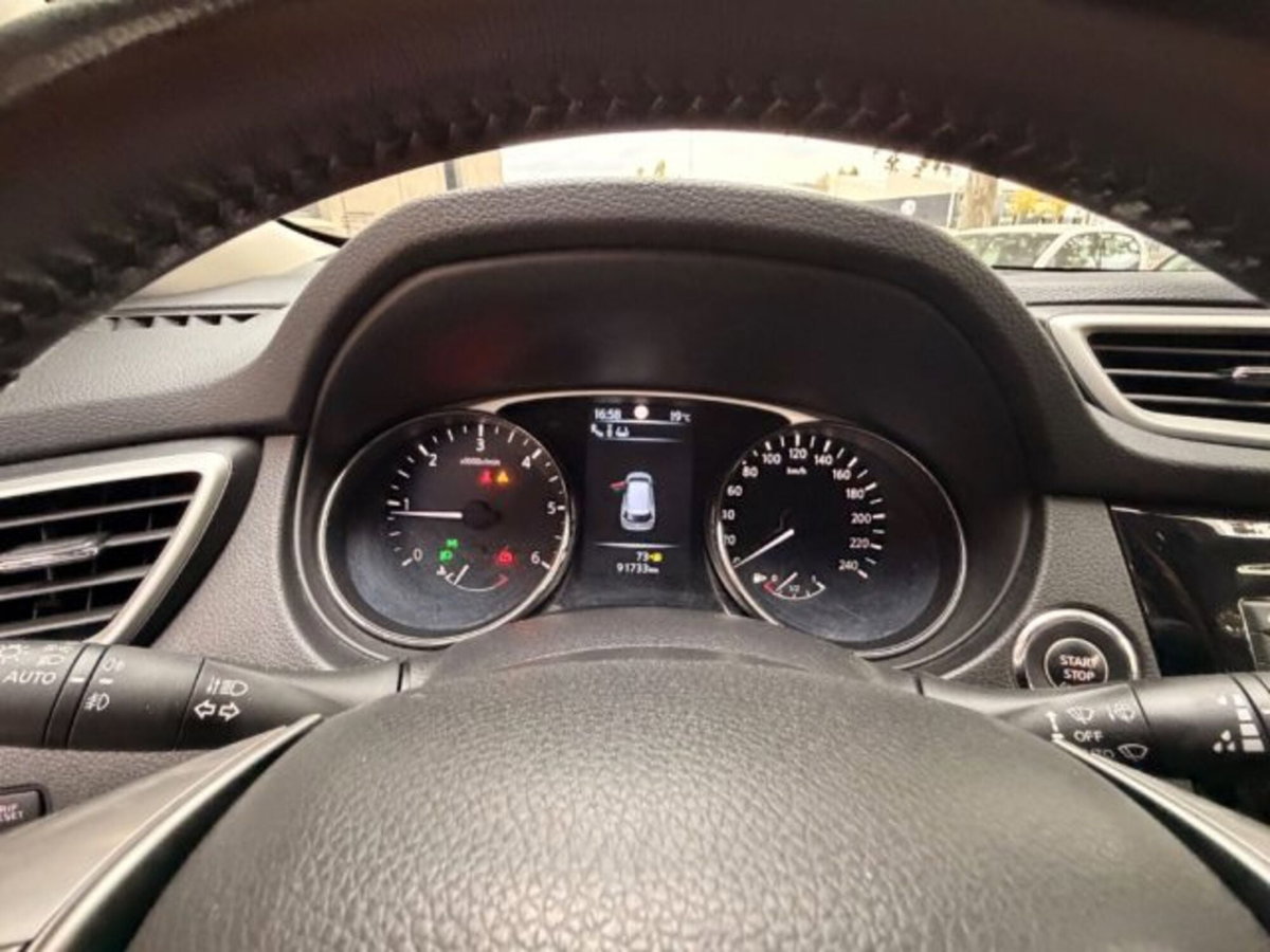 Nissan X-Trail 1.6 dCi 4WD Tekna (12)