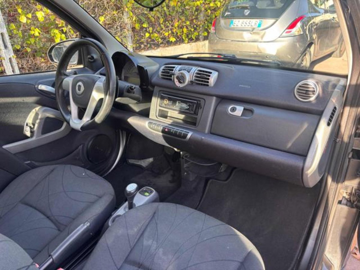 smart Fortwo 1000 52 kW MHD coupé passion (7)