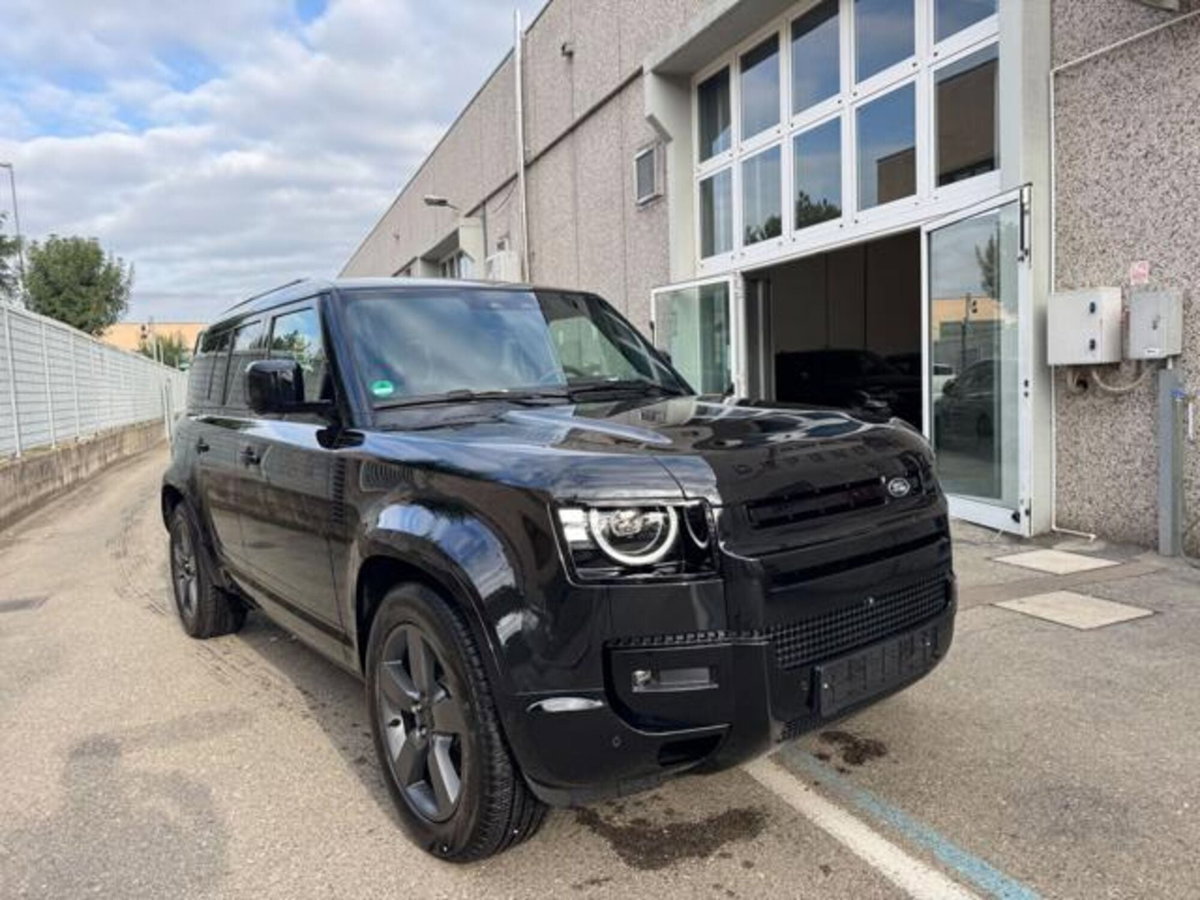 Land Rover Defender 110 3.0d i6 mhev X-Dynamic HSE awd 250cv auto (2)