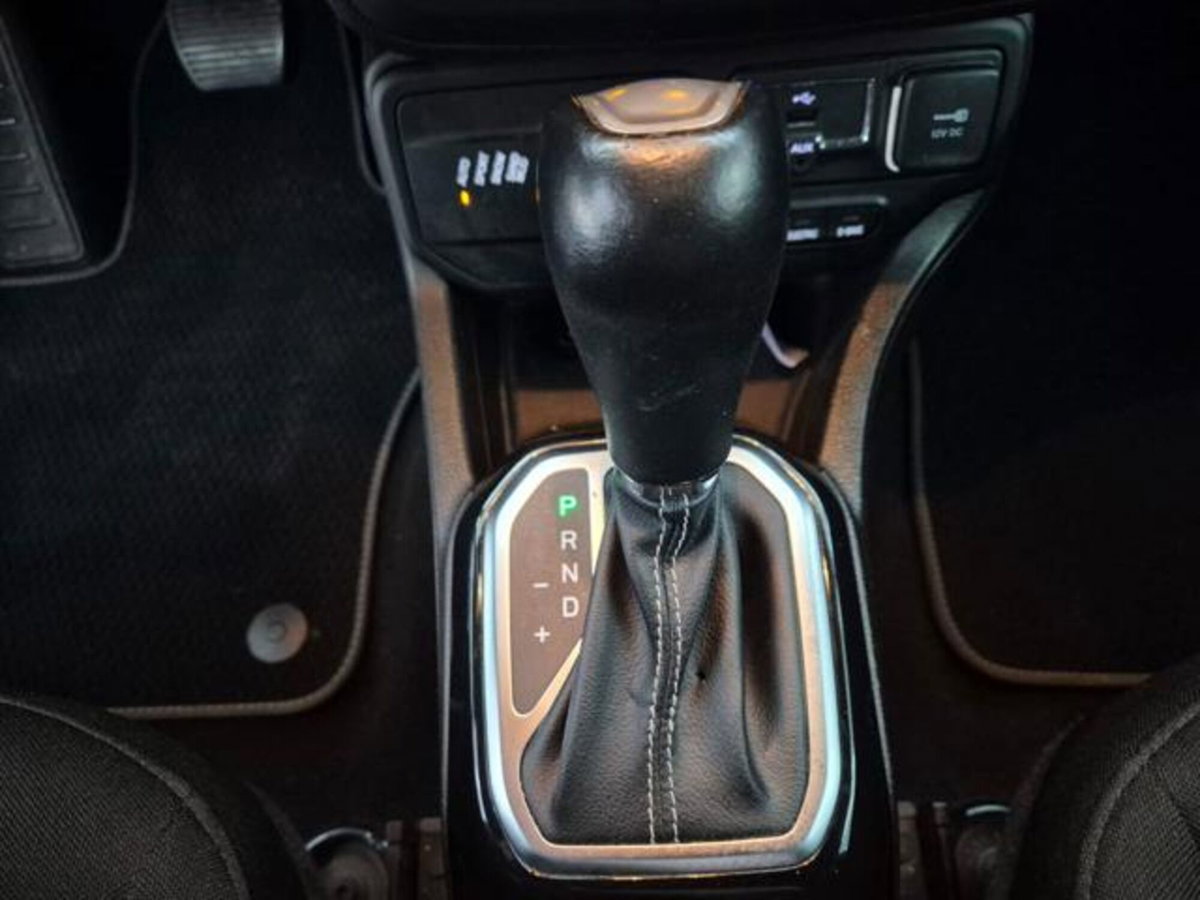 Jeep Renegade 1.3 T4 190CV PHEV 4xe AT6 80th Anniversary (14)