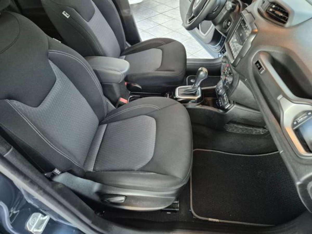 Jeep Renegade 1.3 T4 190CV PHEV 4xe AT6 80th Anniversary (17)