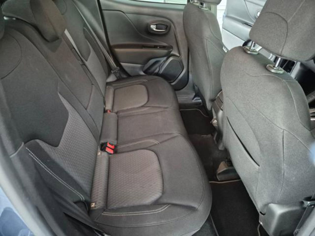 Jeep Renegade 1.3 T4 190CV PHEV 4xe AT6 80th Anniversary (18)