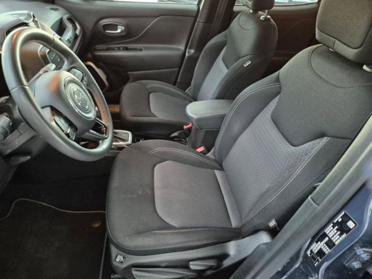 Jeep Renegade 1.3 T4 190CV PHEV 4xe AT6 80th Anniversary (19)