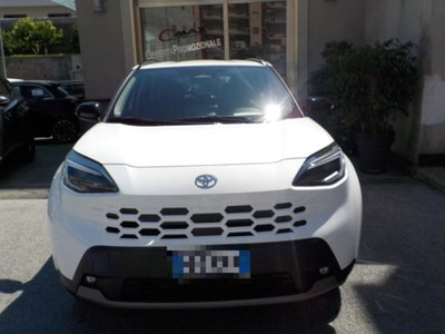 Toyota Yaris Cross 1.5 Hybrid 5p. E-CVT Premiere (2)