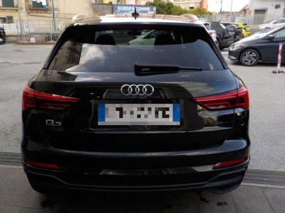 Audi Q3 2.0 TDI 150 CV S tronic S line Edition (11)