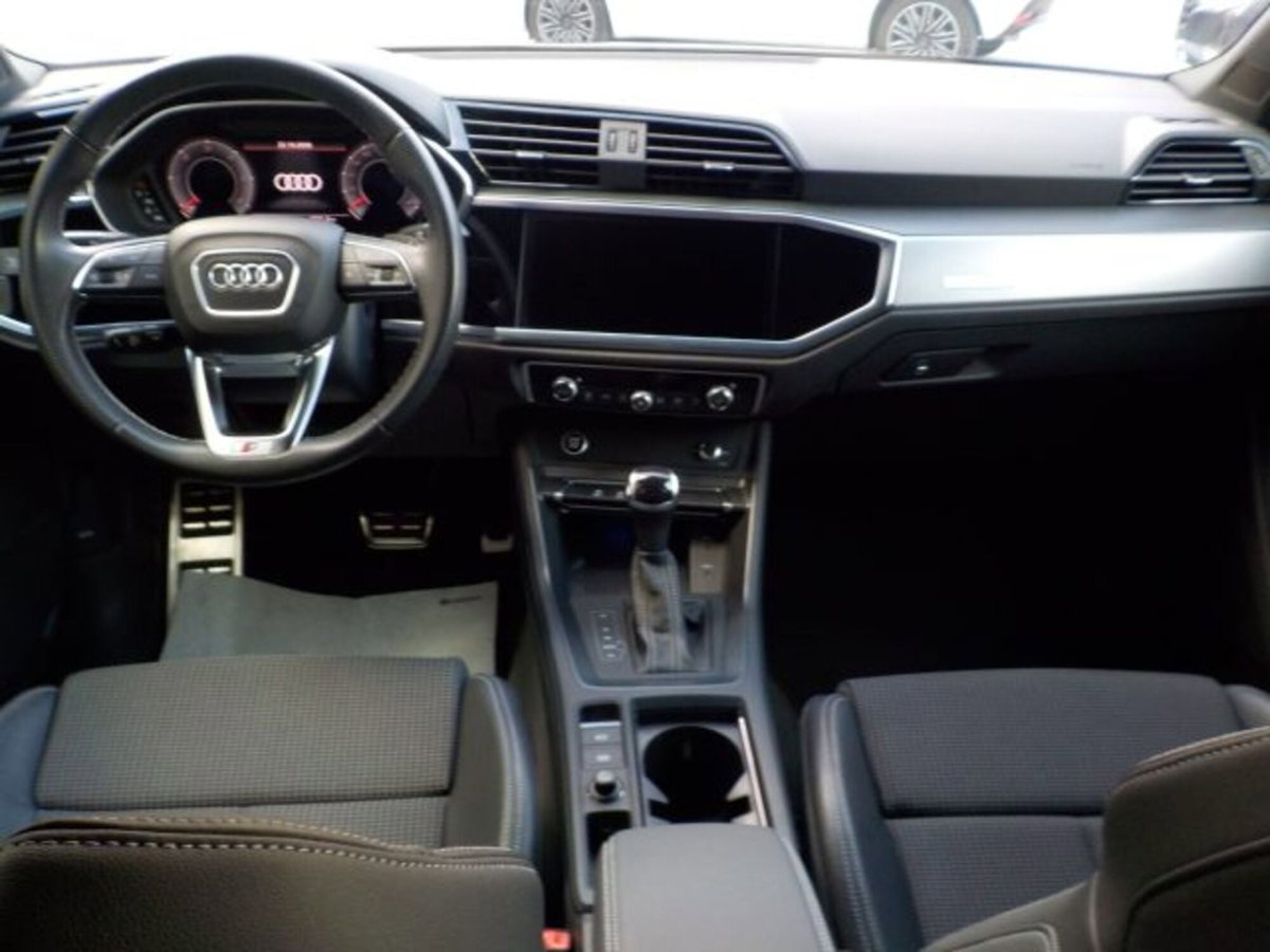 Audi Q3 2.0 TDI 150 CV S tronic S line Edition (3)