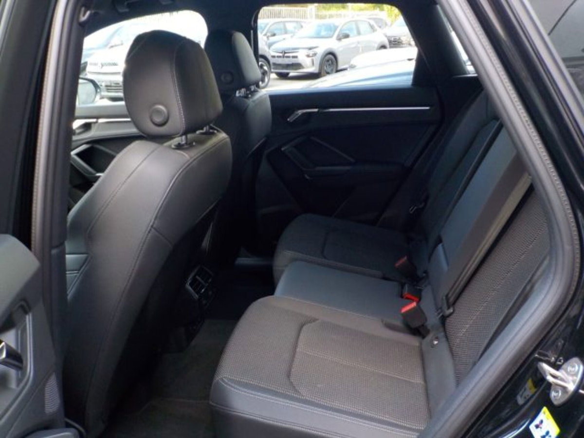 Audi Q3 2.0 TDI 150 CV S tronic S line Edition (7)