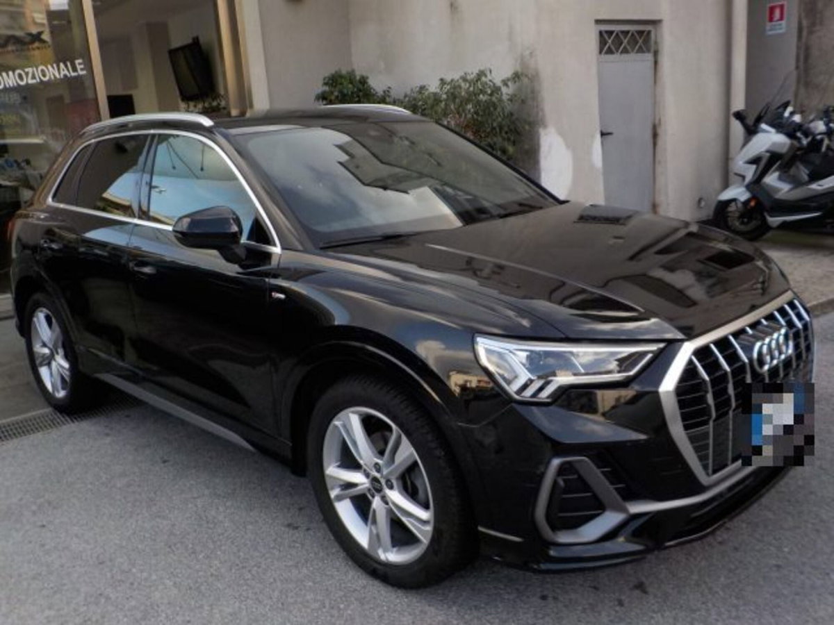 Audi Q3 2.0 TDI 150 CV S tronic S line Edition (8)