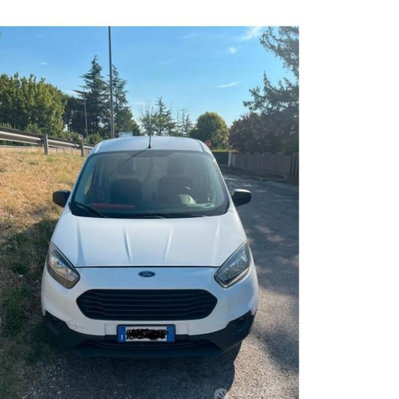 Ford Transit Courier 1.5 TDCi 75CV  Trend (4)