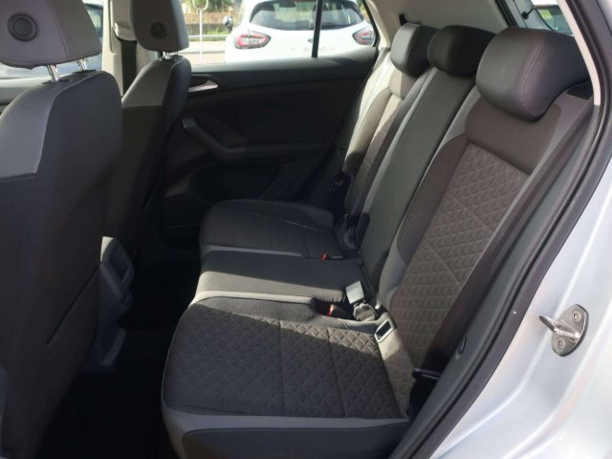 Volkswagen T-Cross 1.0 TSI 115 CV Advanced BMT (9)