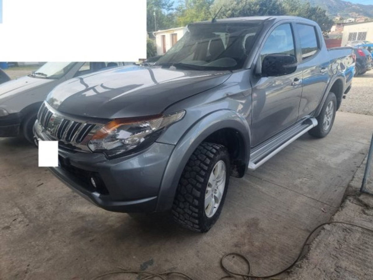 Mitsubishi L200 2.4 DI-D/181CV Double Cab Intense Hp Mivec SDA